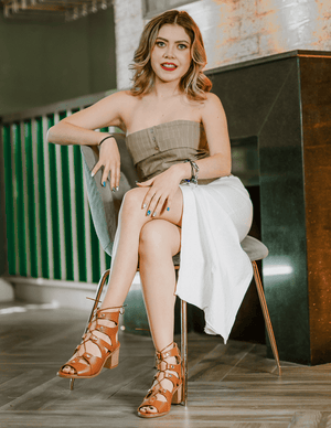 2176 SANDALIA CON AGUJETA IRNE