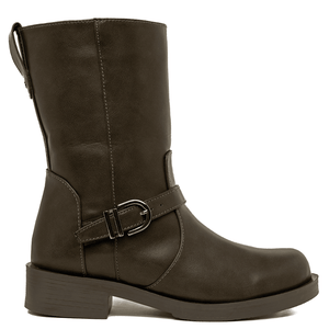 8520 BOTIN CON HEBILLA CANDELA