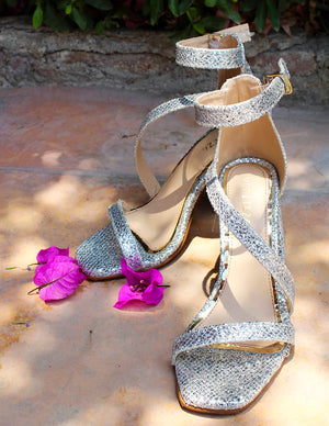 7212 SANDALIA CRUZADA METÁLICA