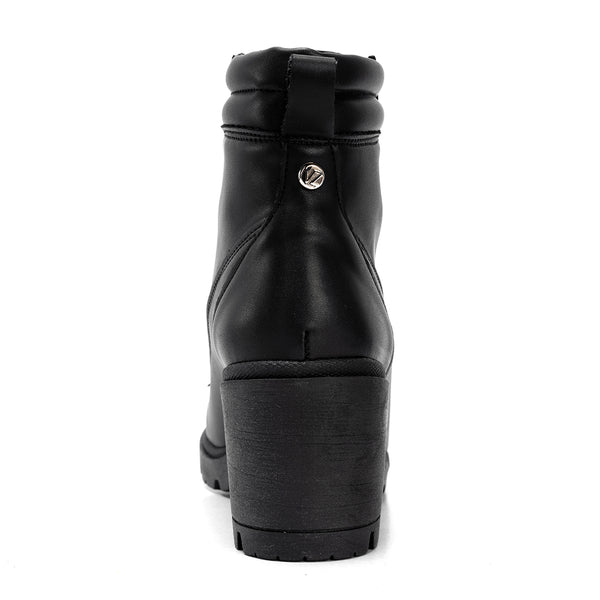 5752 BOTÍN CON AGUJETA CLAUDIA