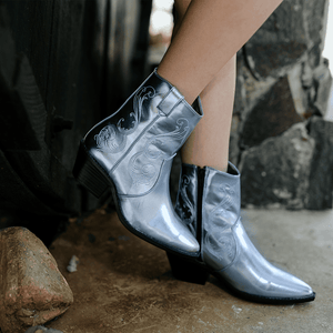 7972 BOTÍN BORDADO METÁLICO LILIA