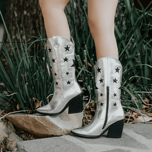 6977 BOTA ALTA BORDADA ESTELA