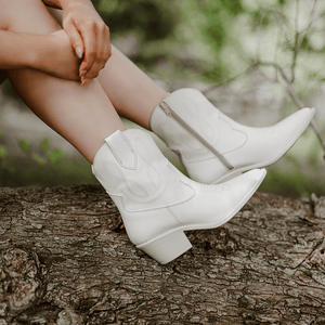 7980 BOTÍN BORDADO AMBER