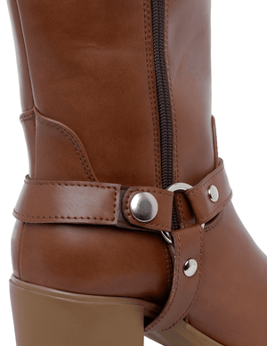 8913 BOTA CON ARNÉS REMOVIBLE EVA