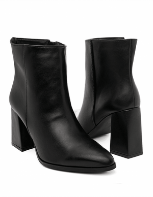 8712 BOTÍN ALEJANDRA