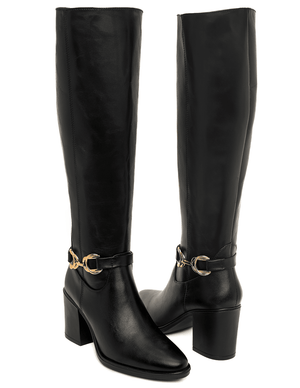 8918 BOTA ALTA CON HERRAJE ROCÍO