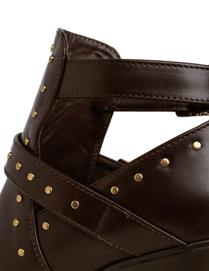 8920 BOTÍN CON ESTOPEROLES MÓNICA