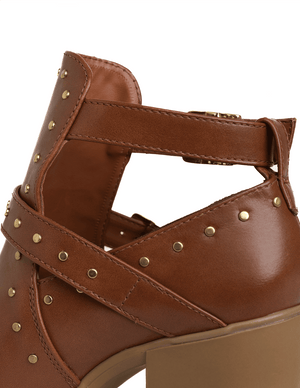 8920 BOTÍN CON ESTOPEROLES MÓNICA