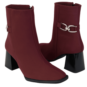 7056 BOTÍN CON HERRAJE MIREYA