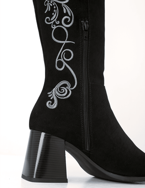 7058 BOTA ALTA BORDADA DULCE