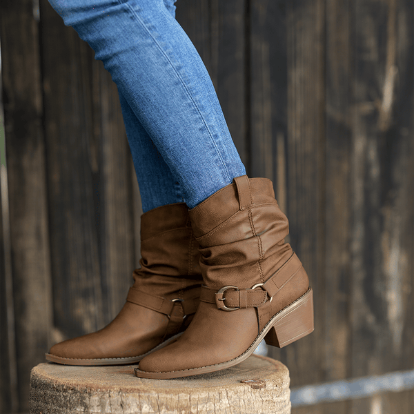 7983 BOTIN COWBOY SELENA