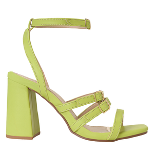 7216 SANDALIA CON HEBILLAS JULIETA