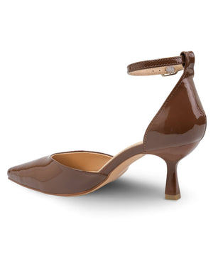 9411 ZAPATILLA CON TALÓN VERÓNICA