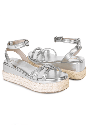 9331 PLATAFORMA METÁLICA DANNA