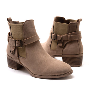 1553 BOTÍN CASUAL CON HEBILLA