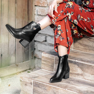 2917 BOTÍN CON HERRAJE TRIANA