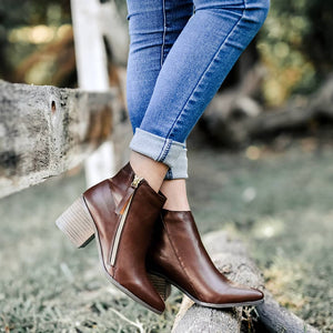 2916 BOTÍN  CON CIERRE SARAH